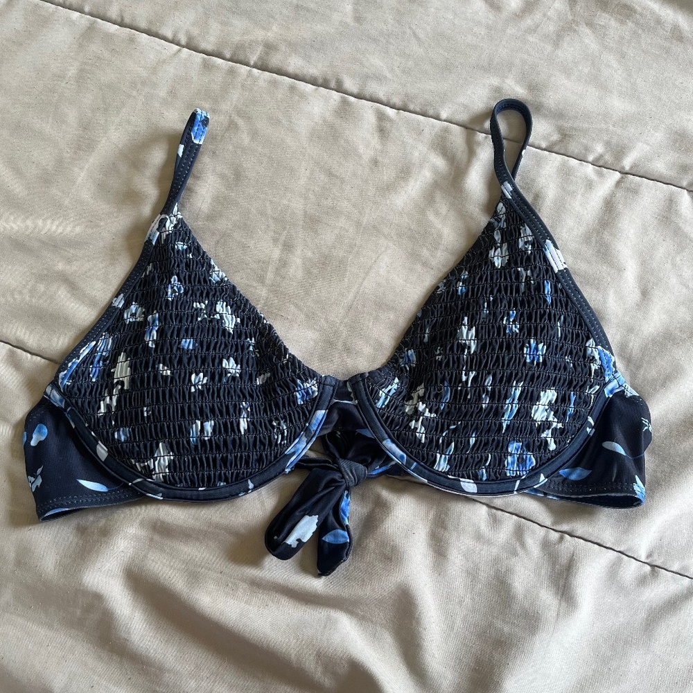 Woman’s floral swimsuit top